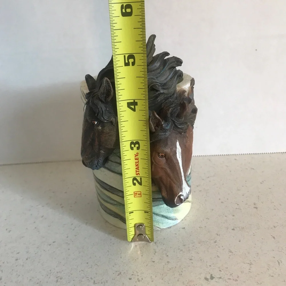 Wild Horses Brown Mustangs 3D Sculpted Heads on Pencil Pen Cup Blue Desk Decor